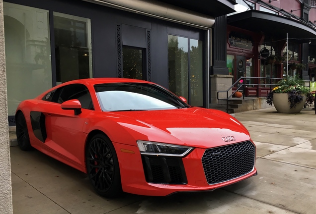 Audi R8 V10 2015