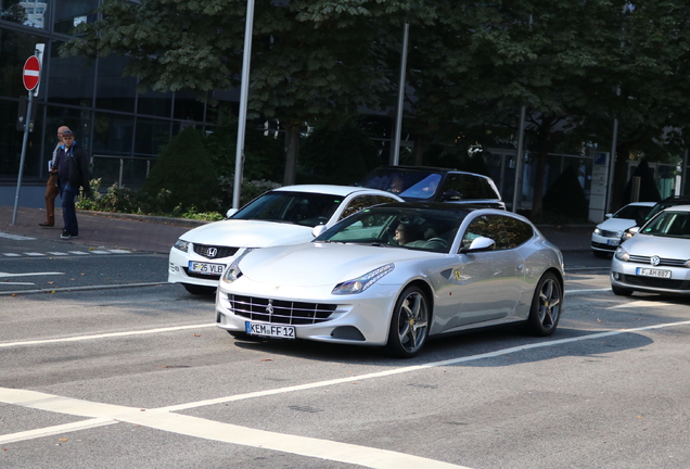 Ferrari FF