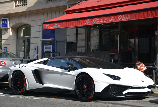 Lamborghini Aventador LP750-4 SuperVeloce Roadster