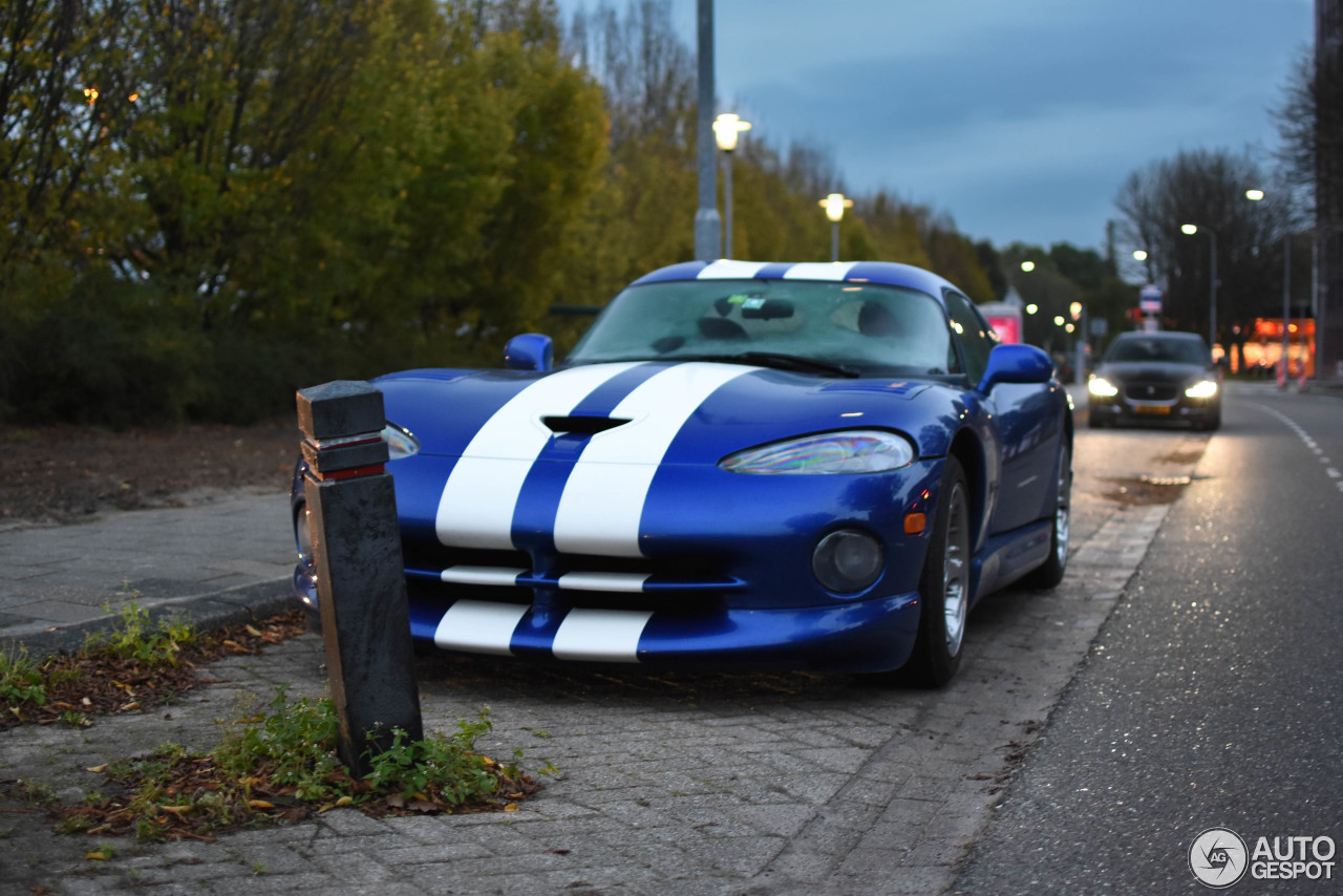 Chrysler Viper GTS