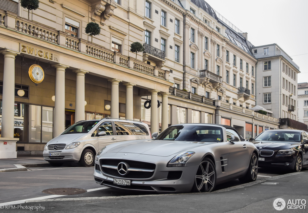 Mercedes-Benz SLS AMG Roadster