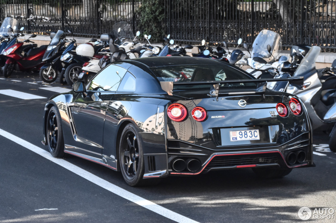 Nissan GT-R 2011 Nismo