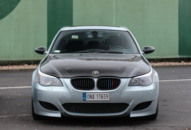 BMW M5 E60 2005