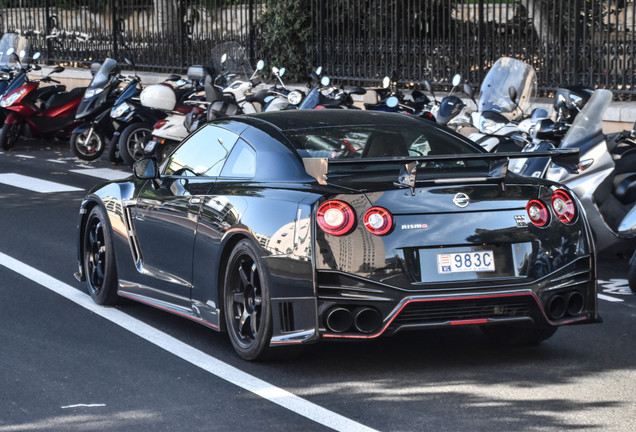 Nissan GT-R 2011 Nismo