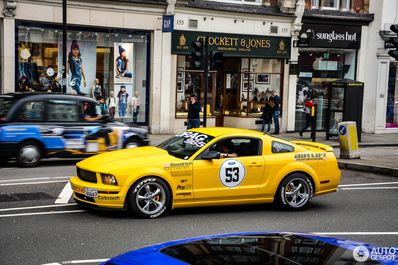 Ford Mustang GT JPC Racing