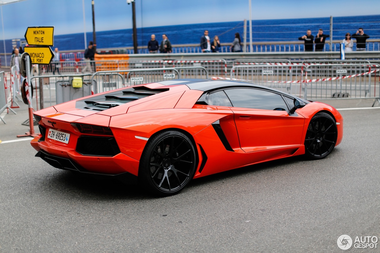 Lamborghini Aventador LP700-4