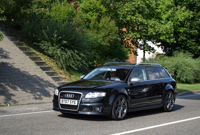 Audi RS4 Avant B7