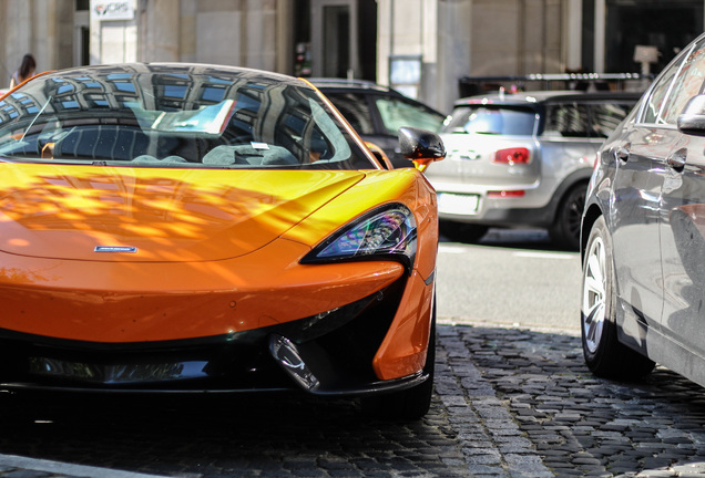 McLaren 570S