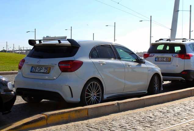 Mercedes-Benz A 45 AMG