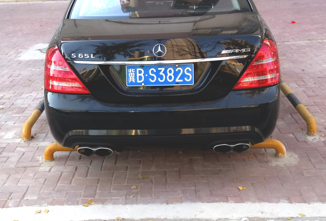 Mercedes-Benz S 65 AMG V221 2010