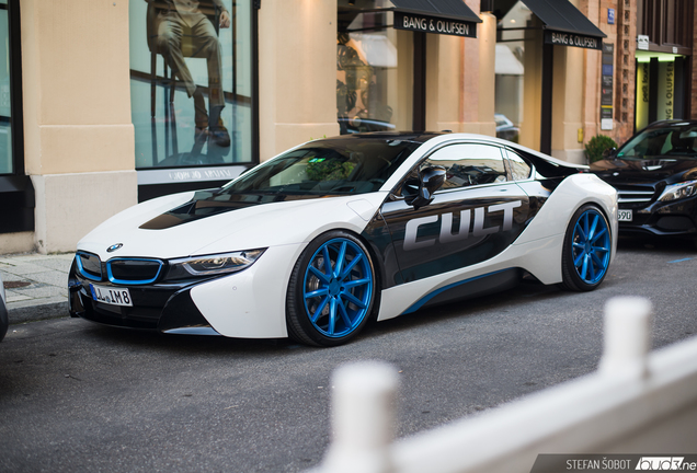 BMW i8