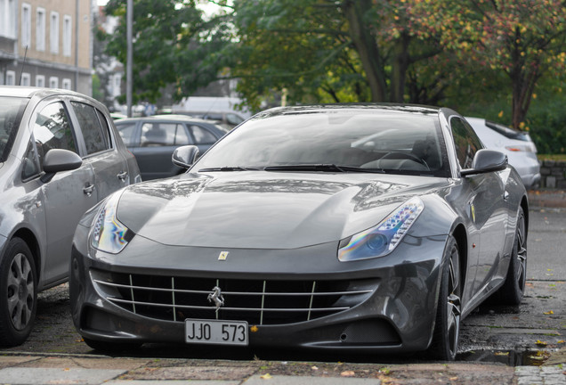 Ferrari FF