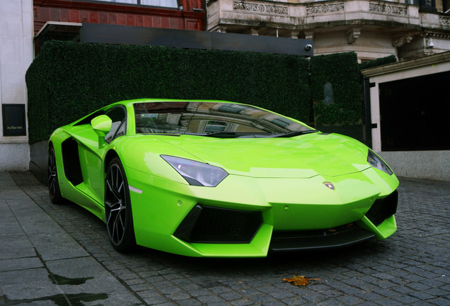 Lamborghini Aventador LP700-4