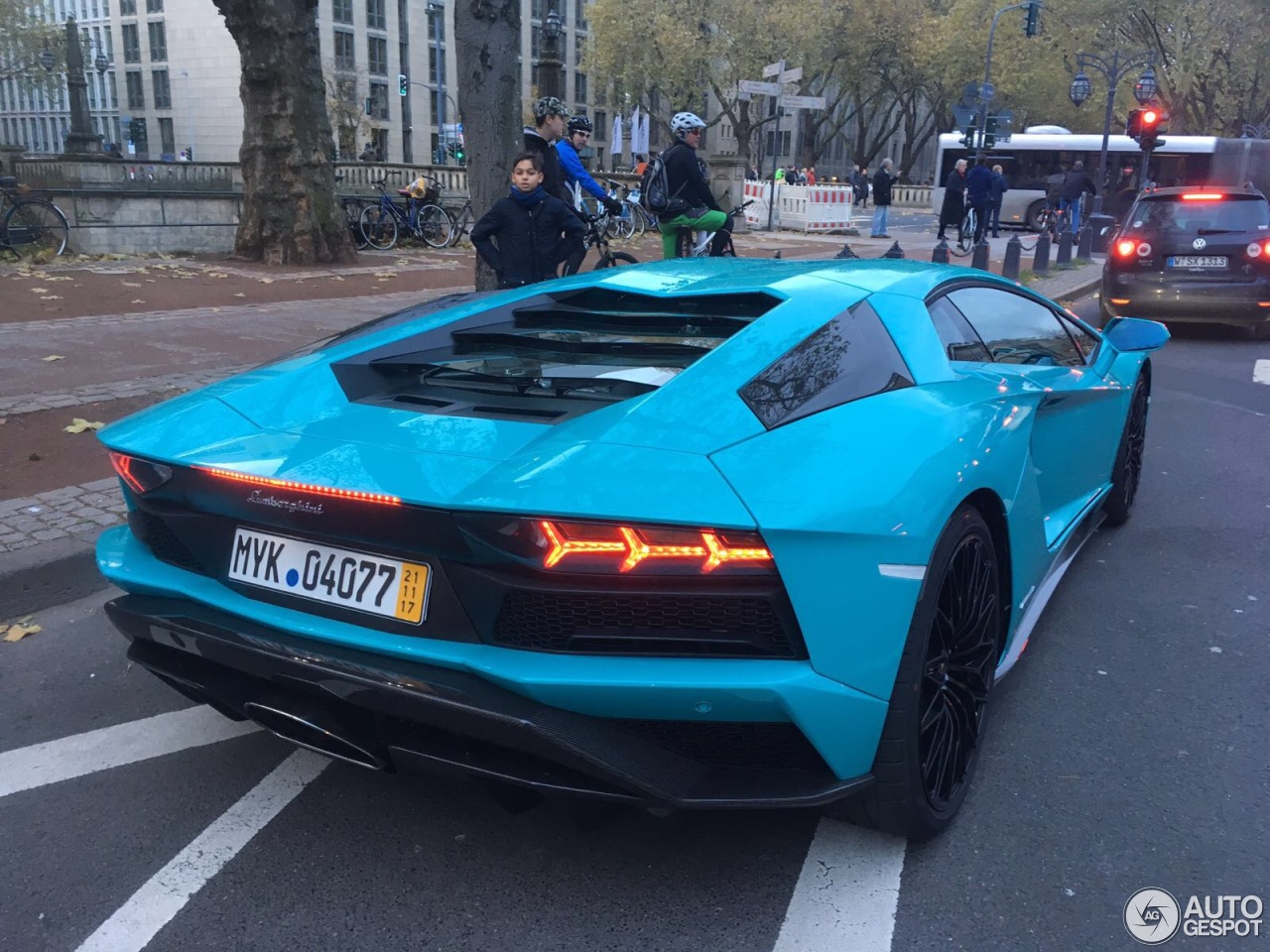 Lamborghini Aventador S LP740-4