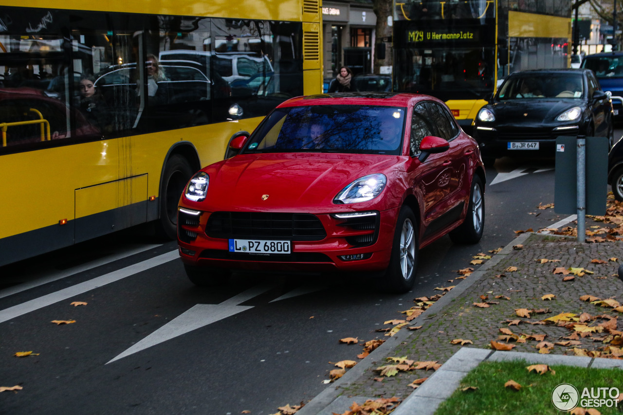 Porsche 95B Macan GTS