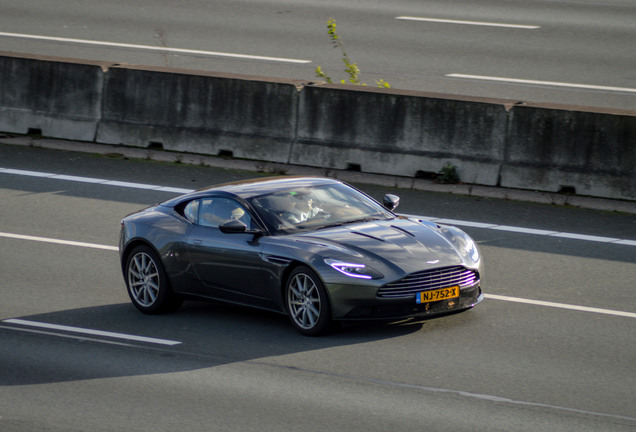 Aston Martin DB11