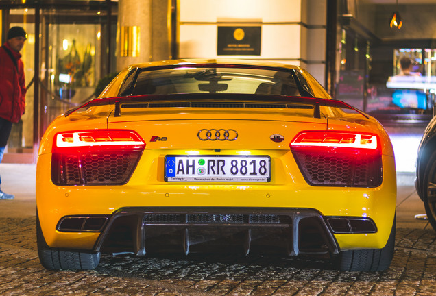 Audi R8 V10 Plus 2015