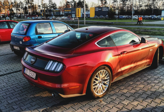 Ford Mustang GT 2015