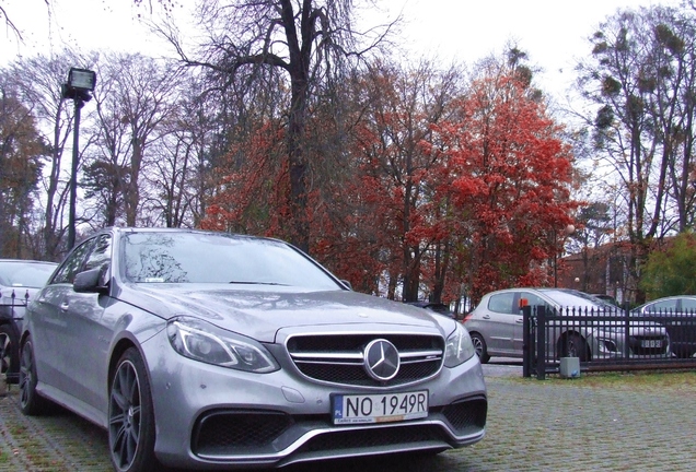 Mercedes-Benz E 63 AMG S W212