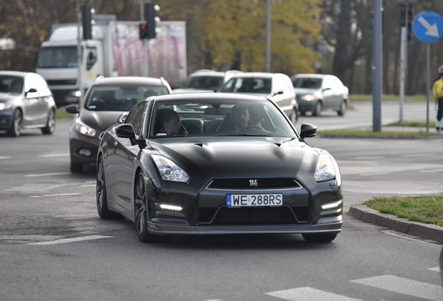 Nissan GT-R 2015