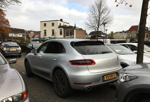 Porsche 95B Macan Turbo