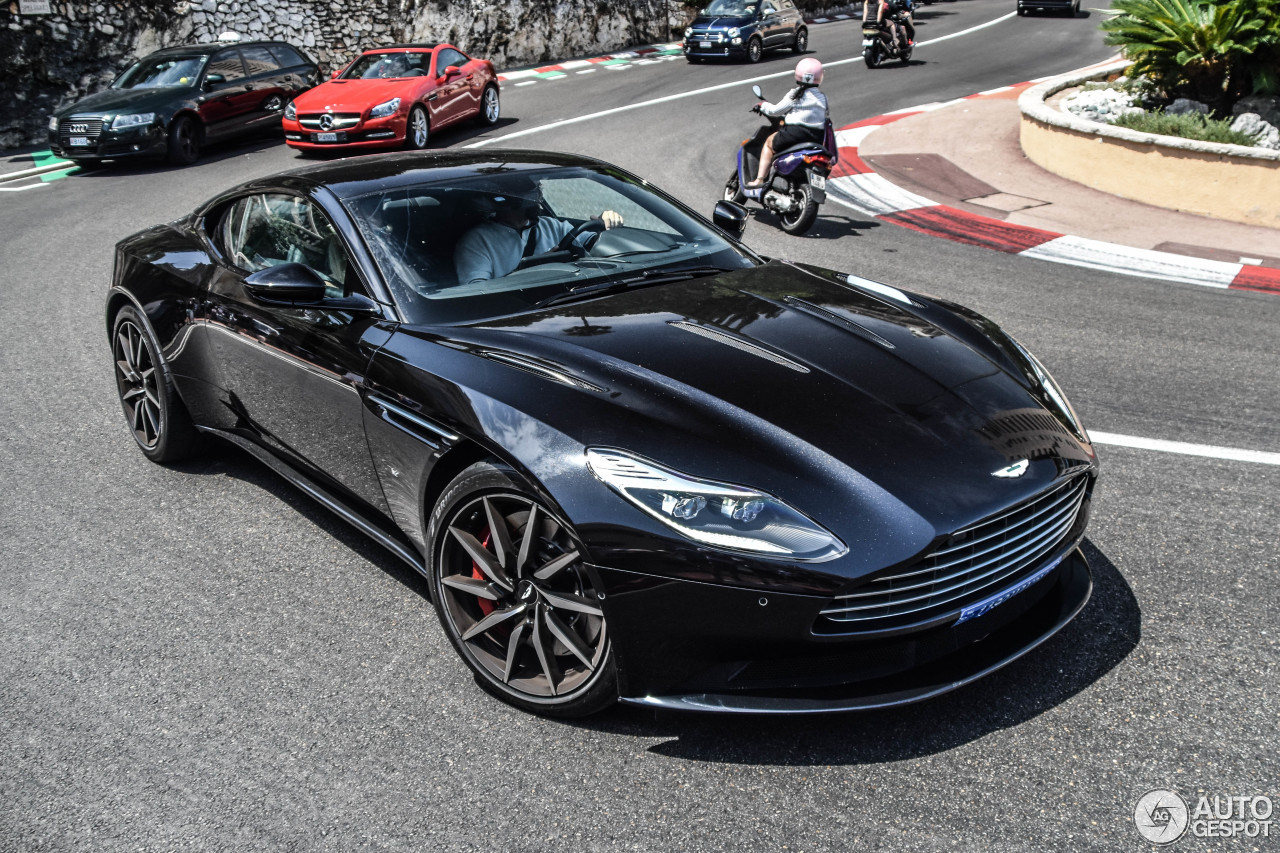 Aston Martin DB11