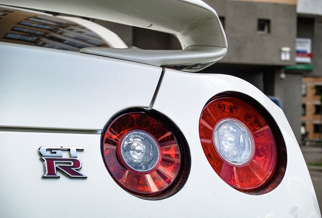 Nissan GT-R 2012