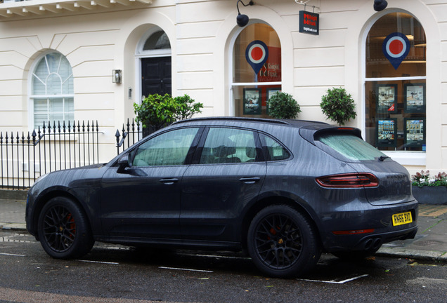 Porsche 95B Macan GTS