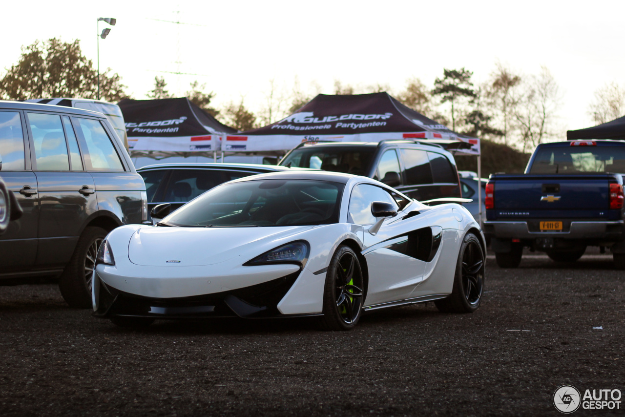 McLaren 570S