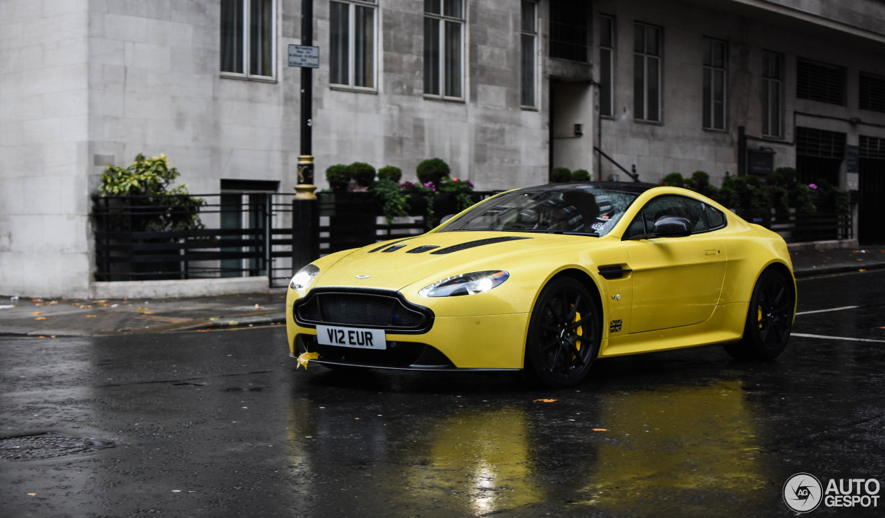 Aston Martin V12 Vantage S