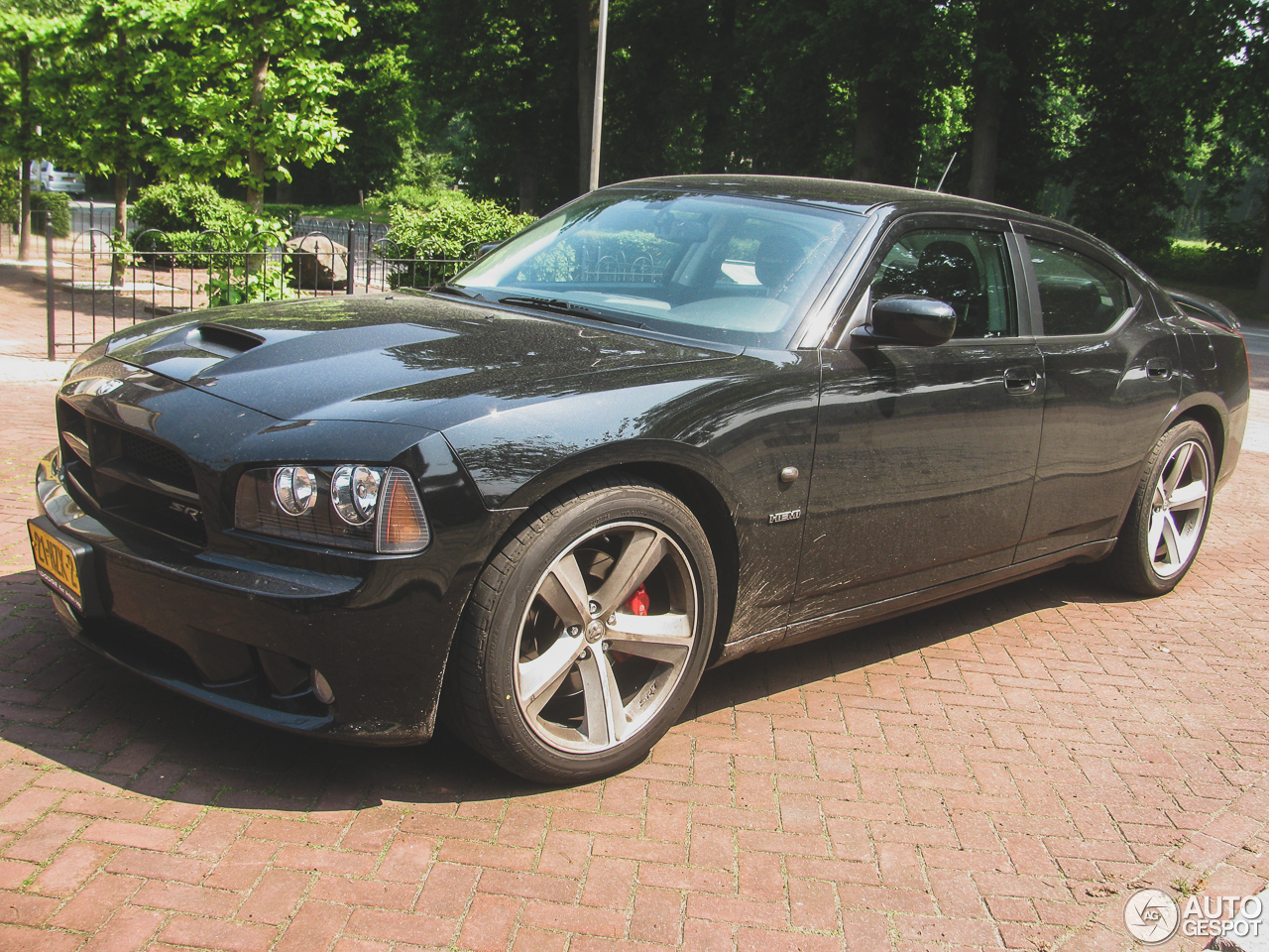 Dodge Charger SRT-8