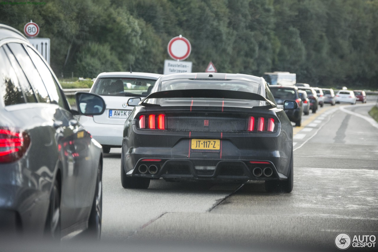 Ford Mustang Shelby GT350R 2015