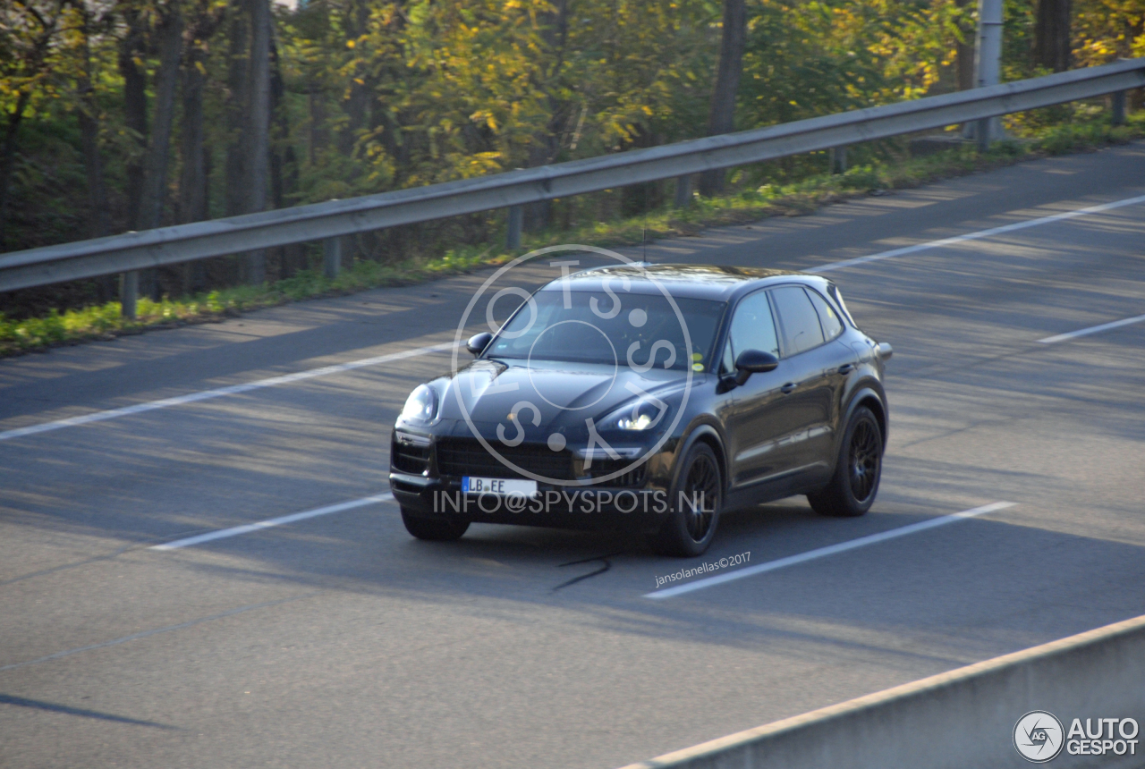 Porsche Cayenne Turbo S E-Hybrid