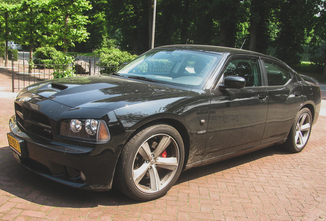 Dodge Charger SRT-8