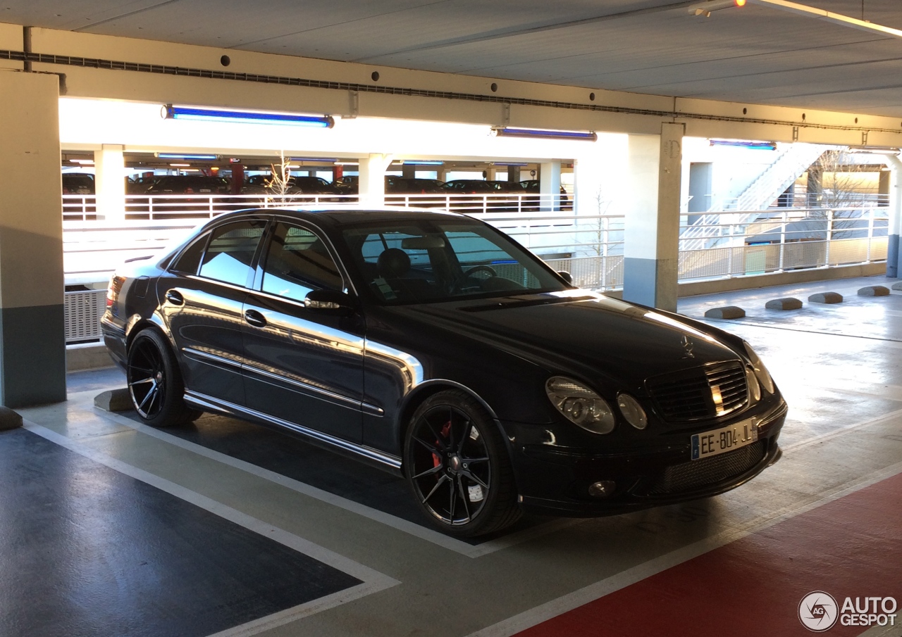 Mercedes-Benz E 55 AMG