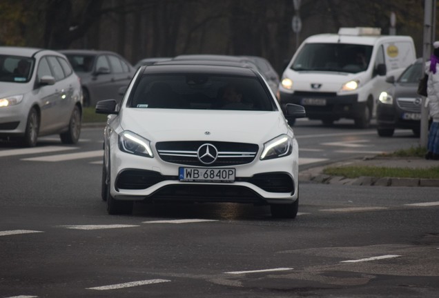 Mercedes-AMG A 45 W176 2015