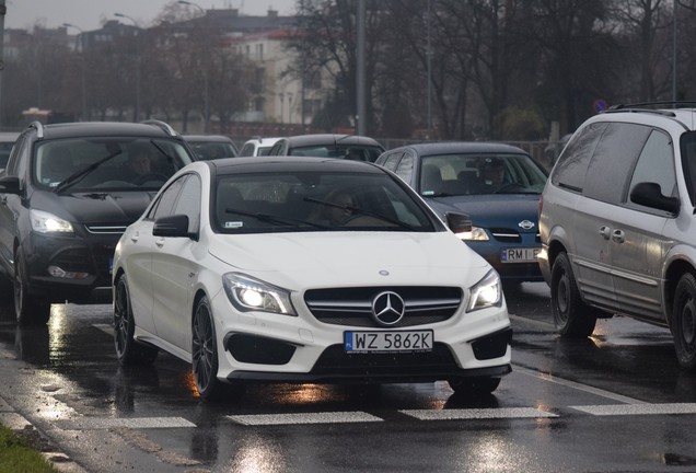 Mercedes-Benz CLA 45 AMG C117