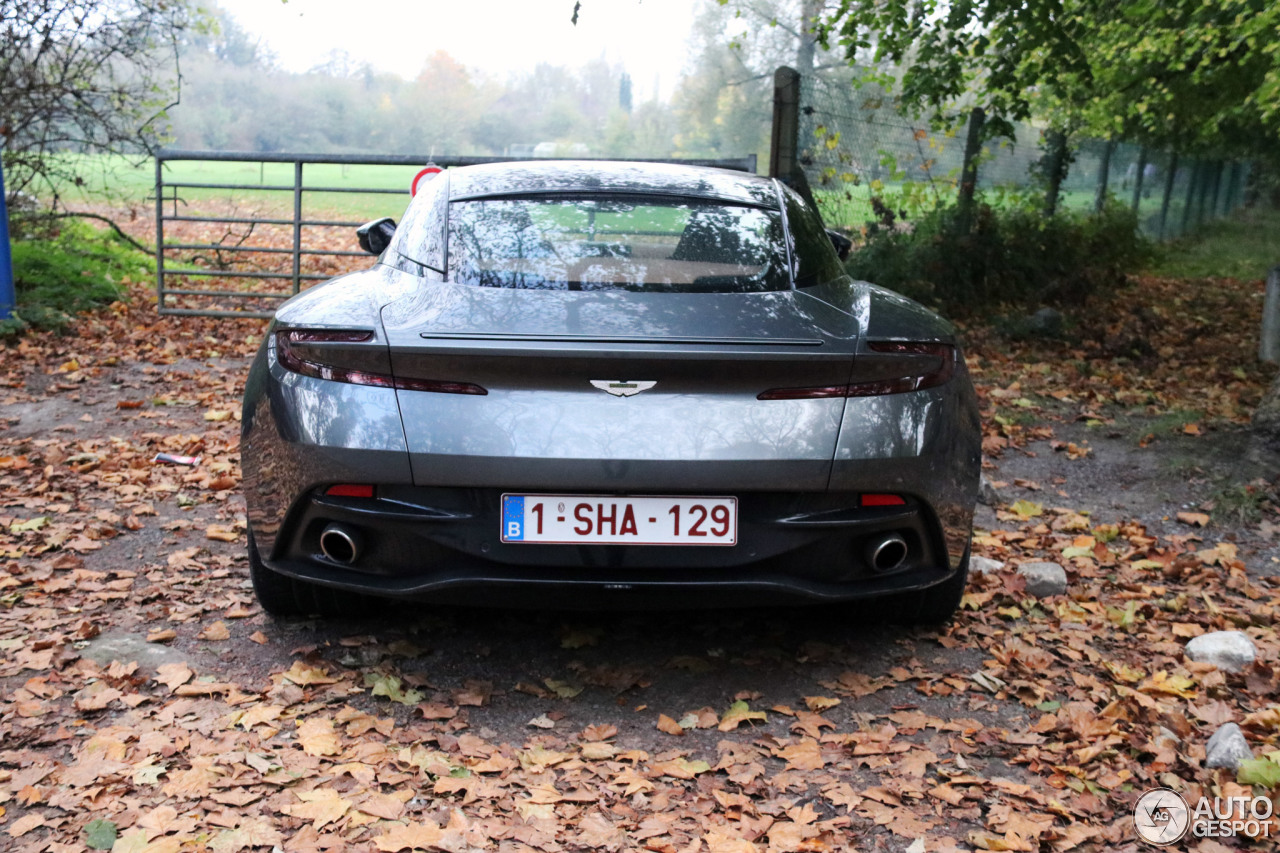 Aston Martin DB11