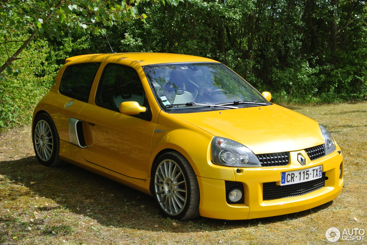 Renault Clio V6 Phase II