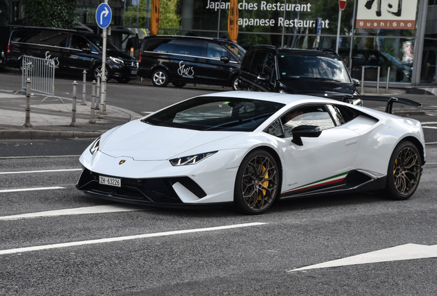 Lamborghini Huracán LP640-4 Performante