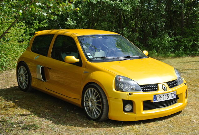 Renault Clio V6 Phase II