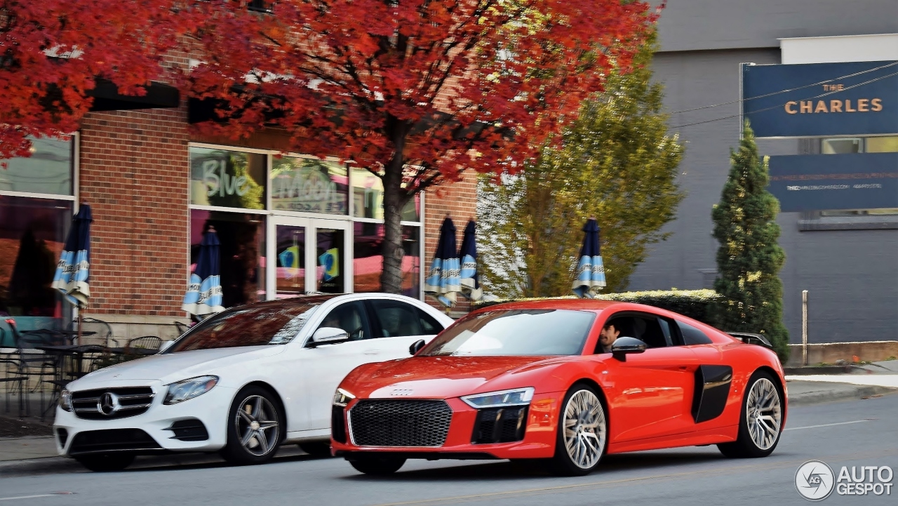 Audi R8 V10 Plus 2015