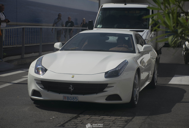 Ferrari FF