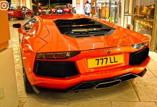 Lamborghini Aventador LP700-4