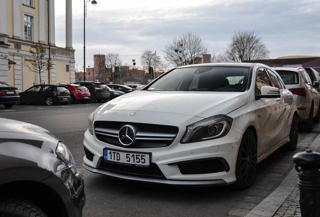 Mercedes-Benz A 45 AMG