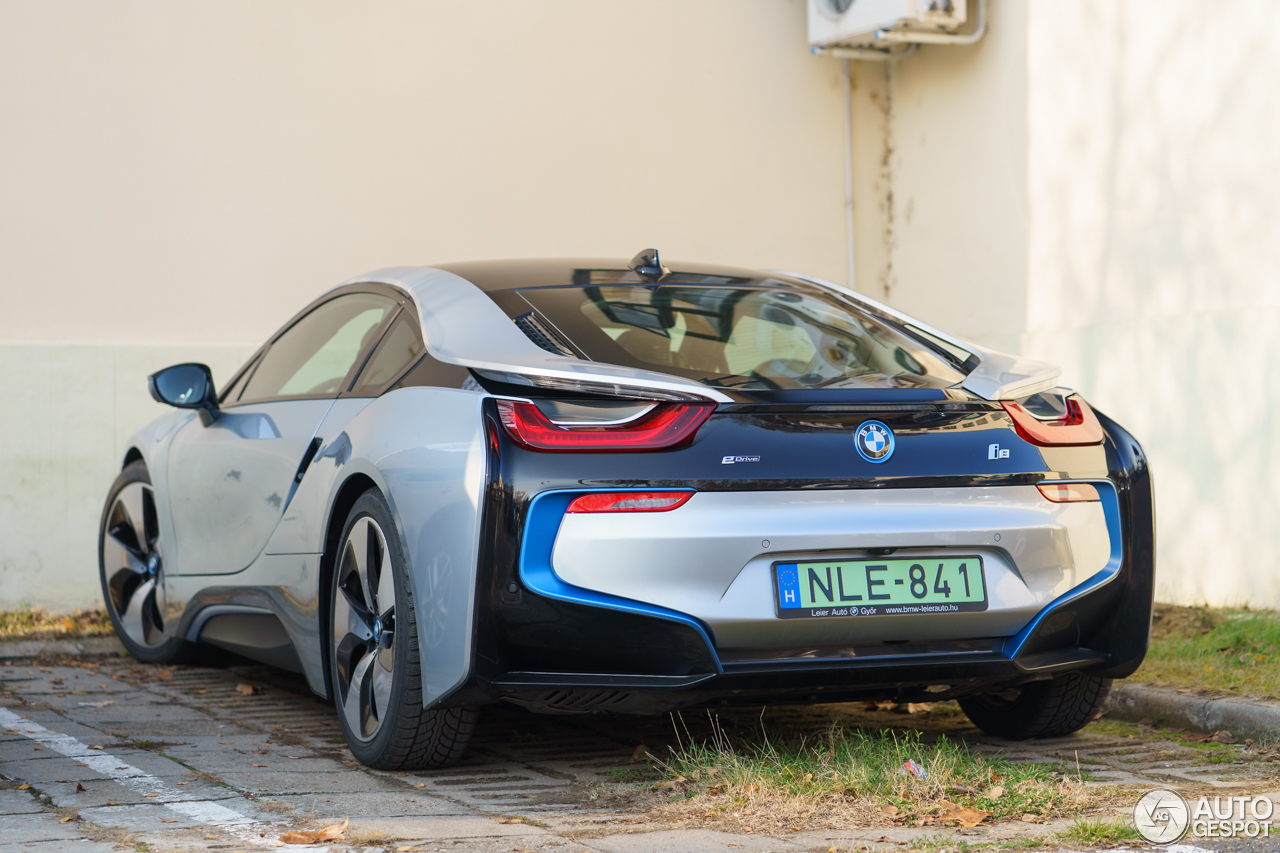 BMW i8