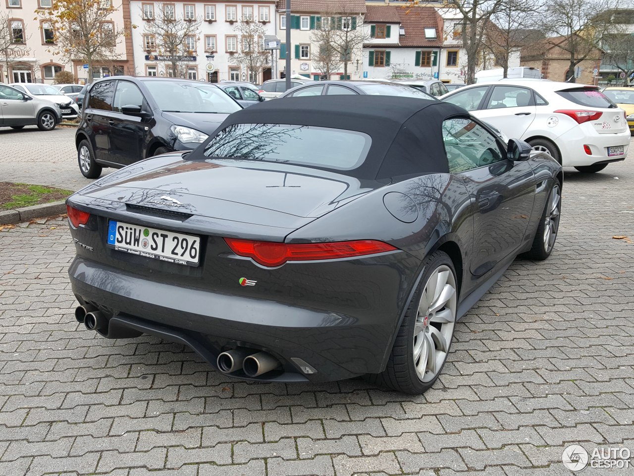 Jaguar F-TYPE S V8 Convertible