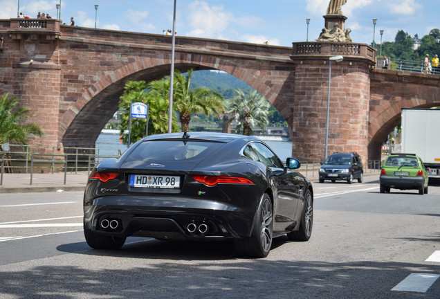 Jaguar F-TYPE R Coupé