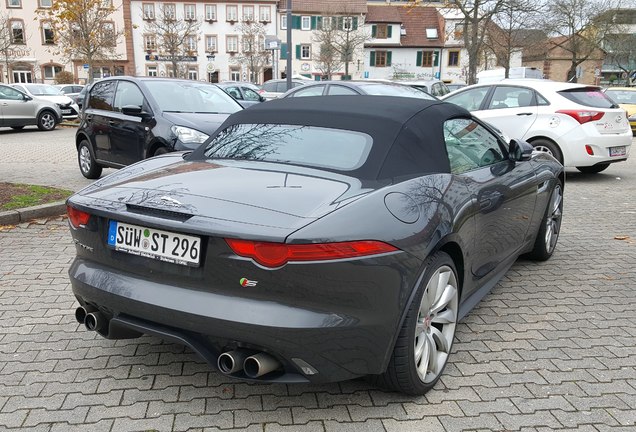 Jaguar F-TYPE S V8 Convertible