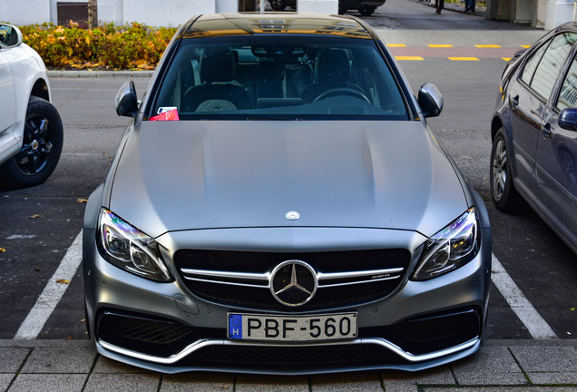 Mercedes-AMG C 63 S W205